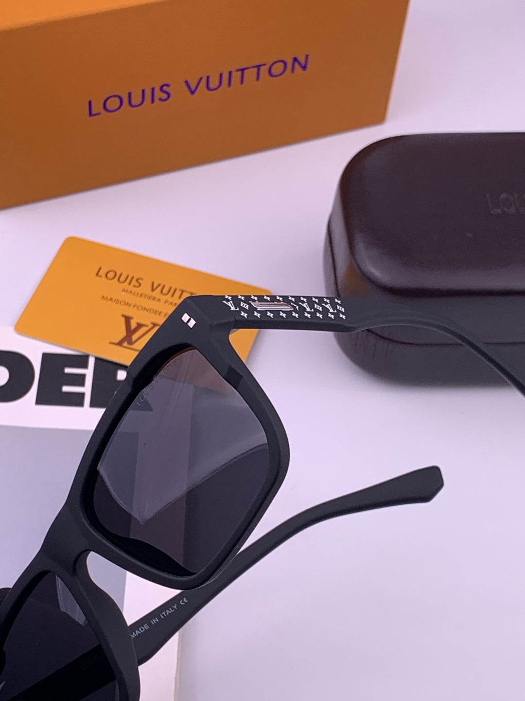 Louis Vuitton L8510 Square Brown Lens Sunglasses for Men & Women - 398133 - detail image 3