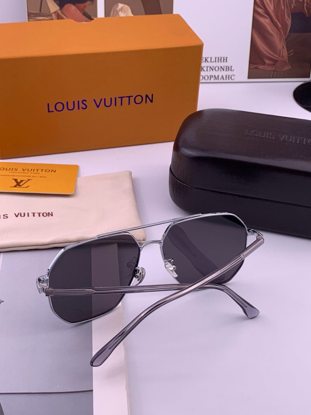 Louis Vuitton L8863 Polarized Aviator Black Lens Sunglasses for Men & - 398126 - detail image 7