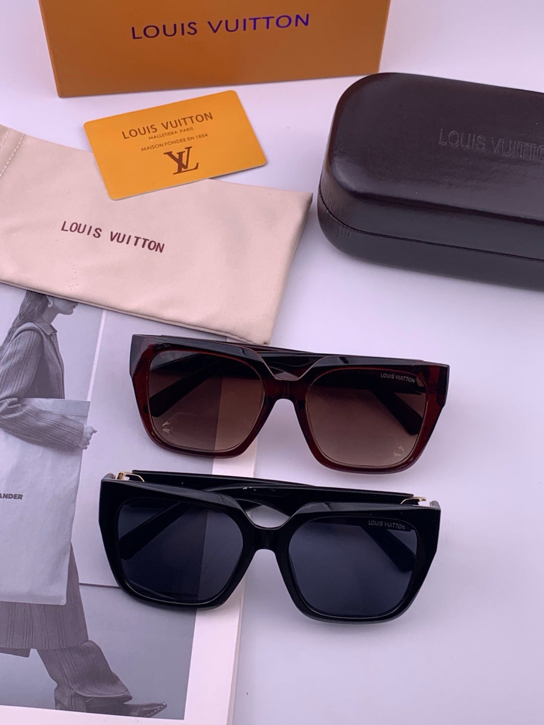 Louis Vuitton L95801 Square Gold Lens Sunglasses for Women - 398108 - detail image 7