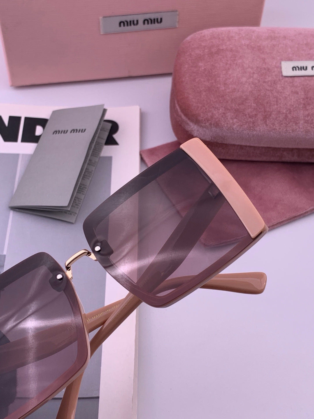 Miu Miu M3998 Fashion Purple Lens Sunglasses for Men & Women - 399248 - detail image 6
