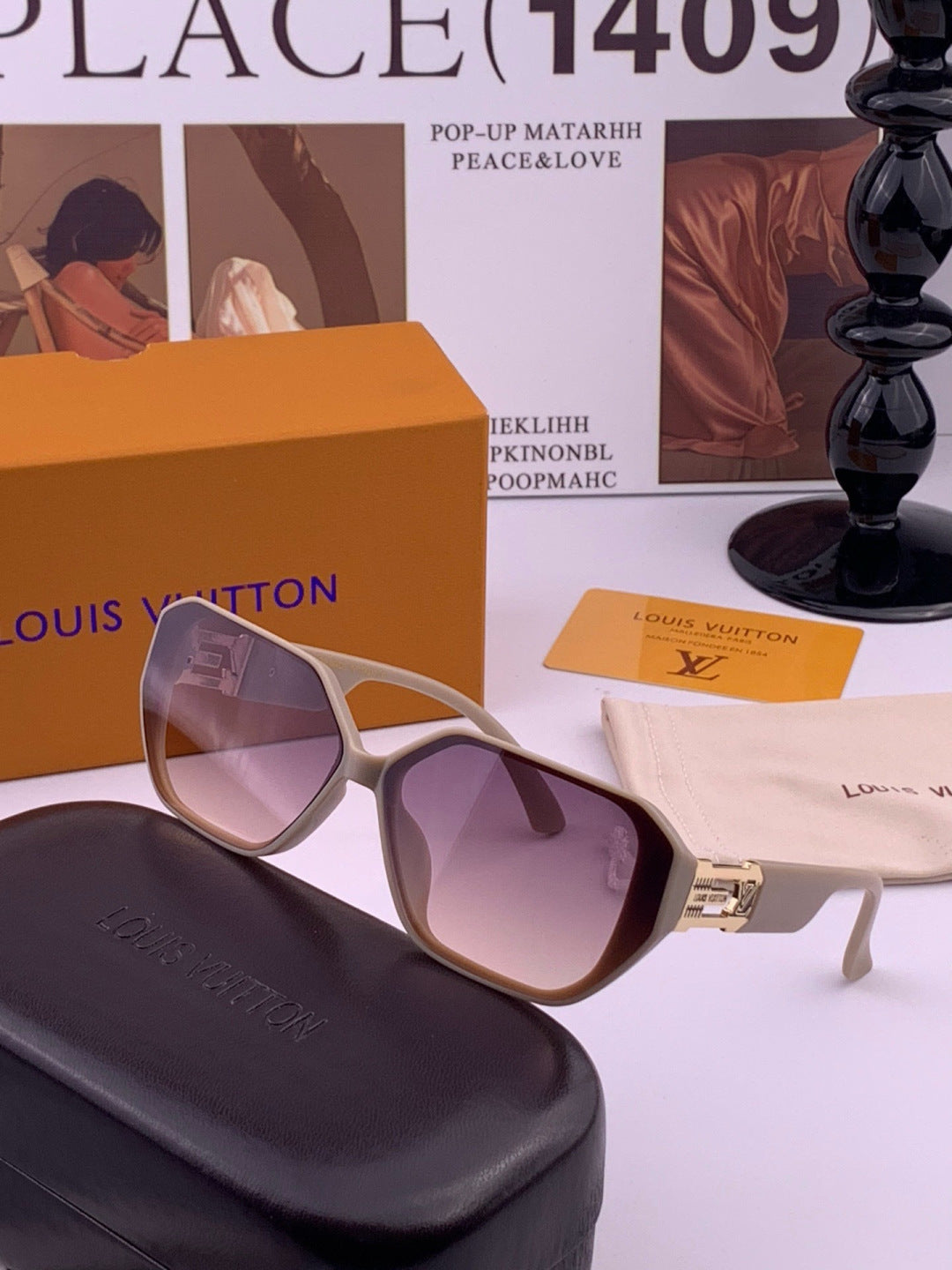 Louis Vuitton L17001 Square Purple Lens Sunglasses for Women - 398119 - detail image 2