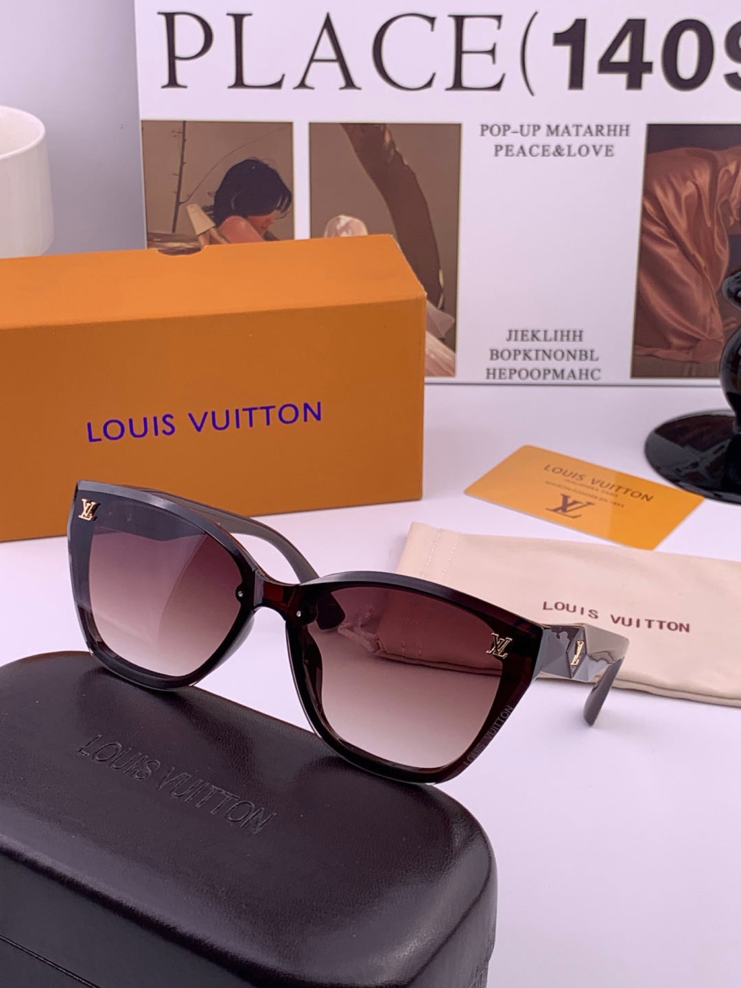 Louis Vuitton L17001 Square Gold Lens Sunglasses for Women - 398120