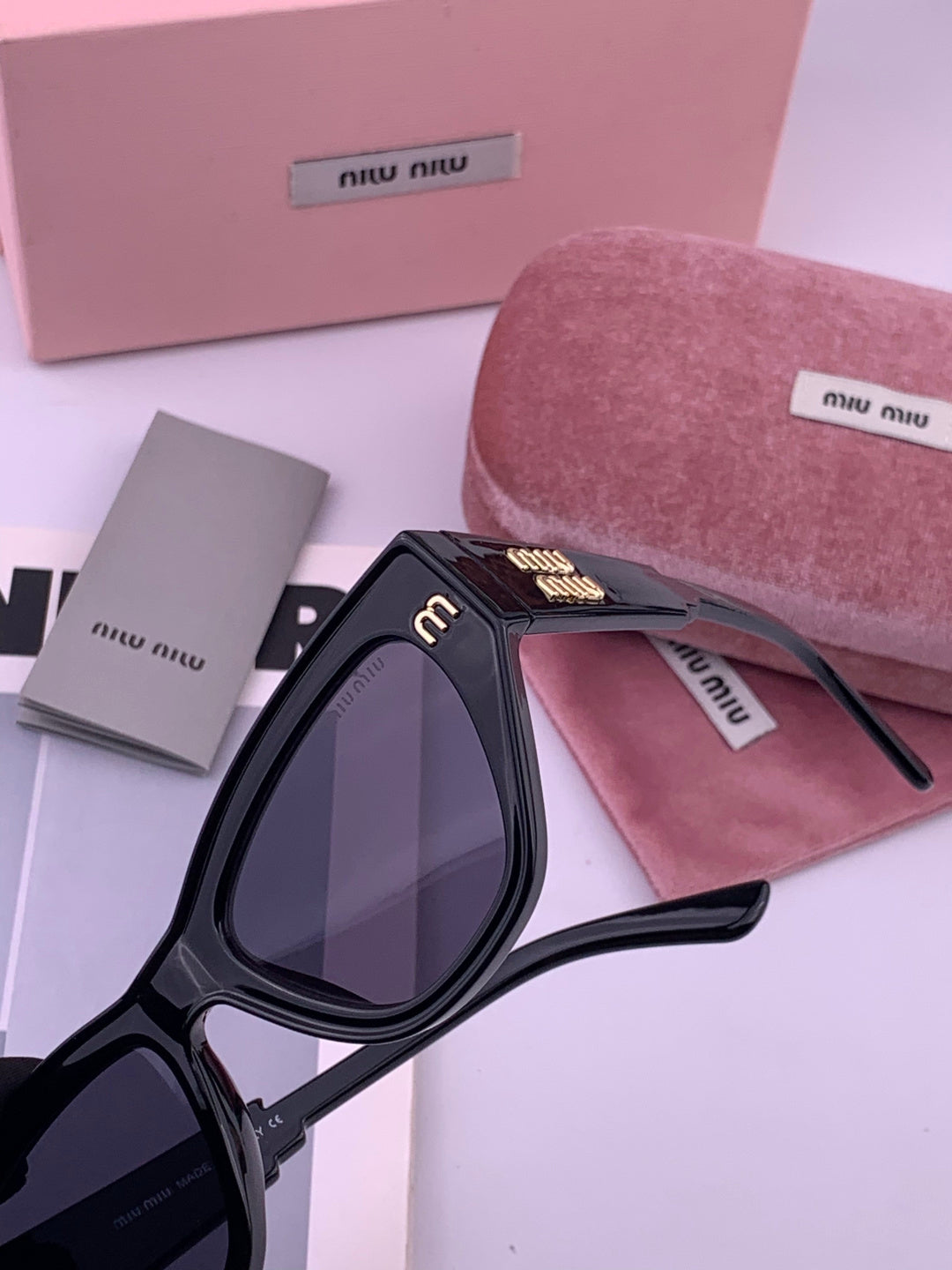 Miu Miu M8232 Fashion Brown Lens Sunglasses for Men & Women - 416268 - detail image 3