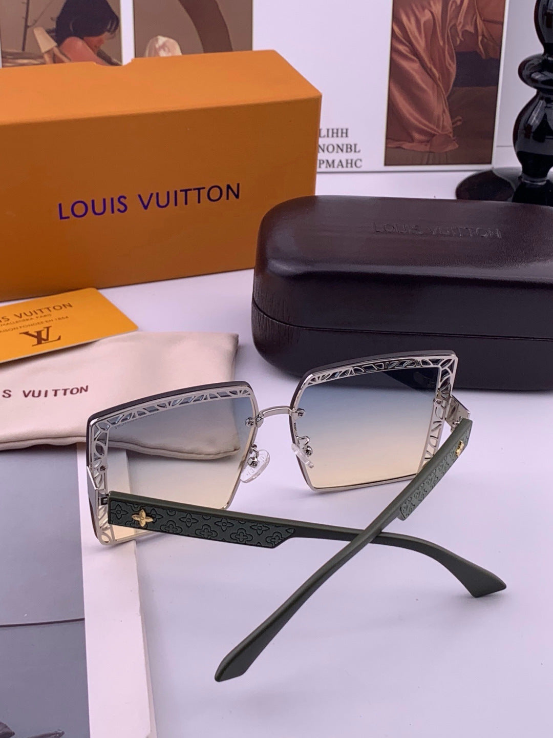 Louis Vuitton L3730 Square Gold Lens Sunglasses for Men & Women - 414871 - detail image 6