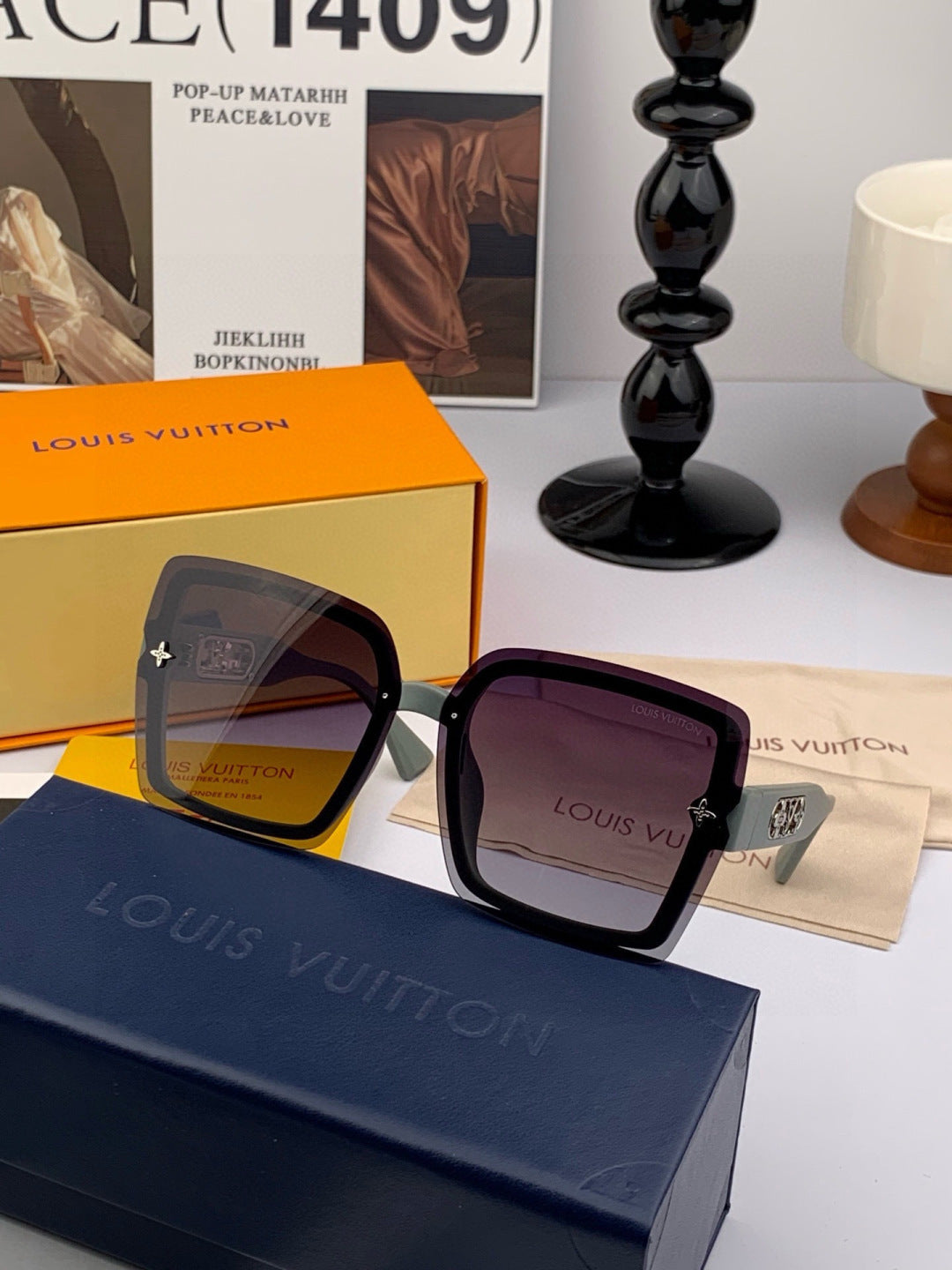 Louis Vuitton Fashion Gold Lens Sunglasses for Men & Women - 414866 - detail image 6