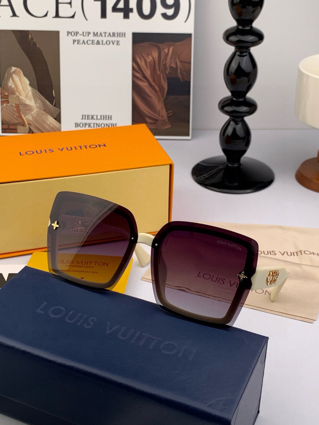 Louis Vuitton Fashion Gold Lens Sunglasses for Men & Women - 414866 - detail image 5