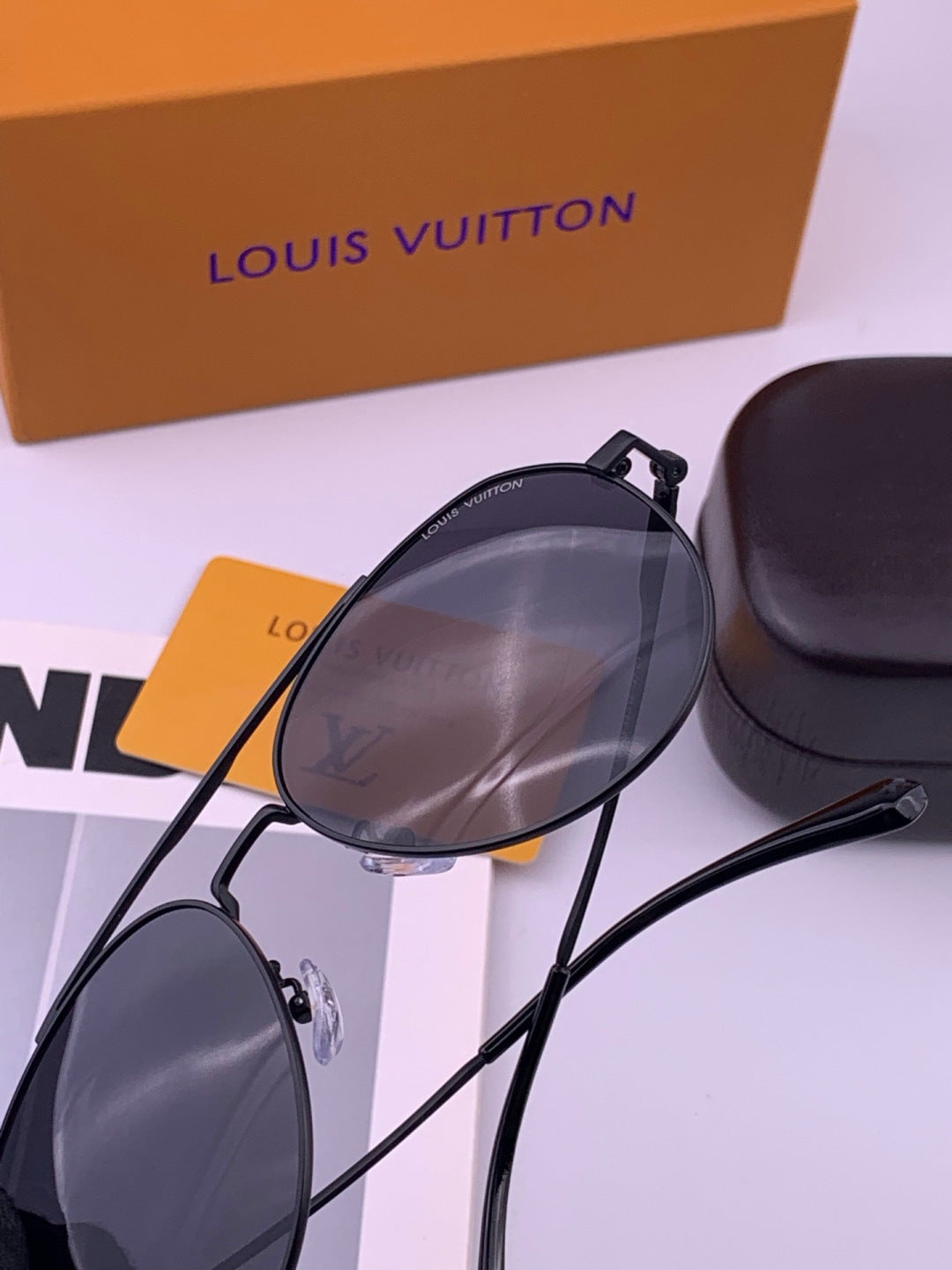 Louis Vuitton L5342 Polarized Aviator Black Lens Sunglasses for Men & - 414856 - detail image 6