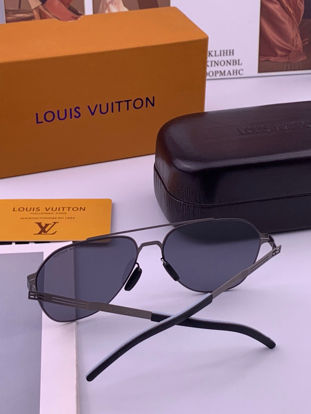 Louis Vuitton L18 Fashion Gold Lens Sunglasses for Men & Women - 414859 - detail image 5