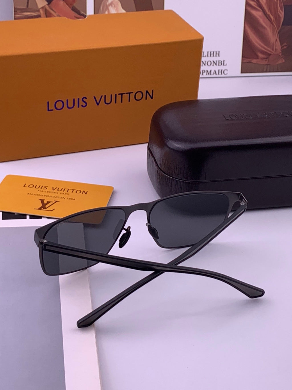 Louis Vuitton L216 Fashion Brown Lens Sunglasses for Men & Women - 414860 - detail image 5