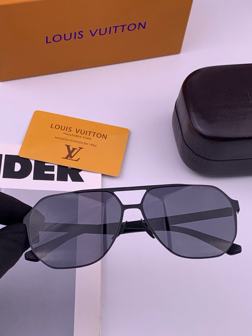 Louis Vuitton L116 Fashion Gold Lens Sunglasses for Men & Women - 414864