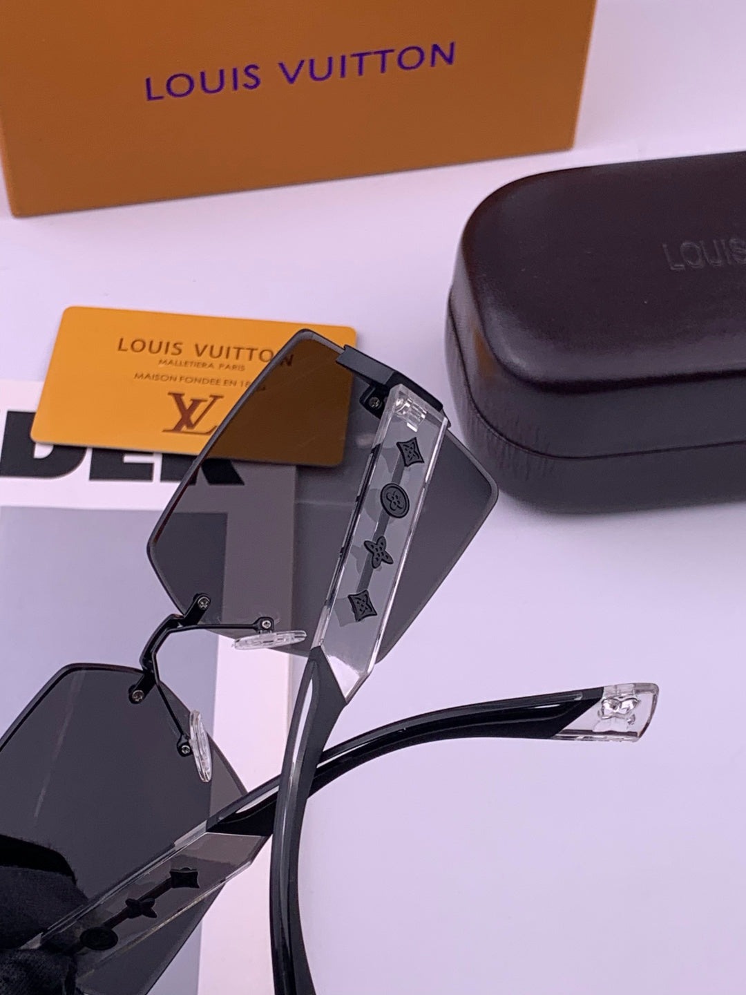 Louis Vuitton L5798 Polarized Square Brown Lens Sunglasses for Men & - 414931 - detail image 5