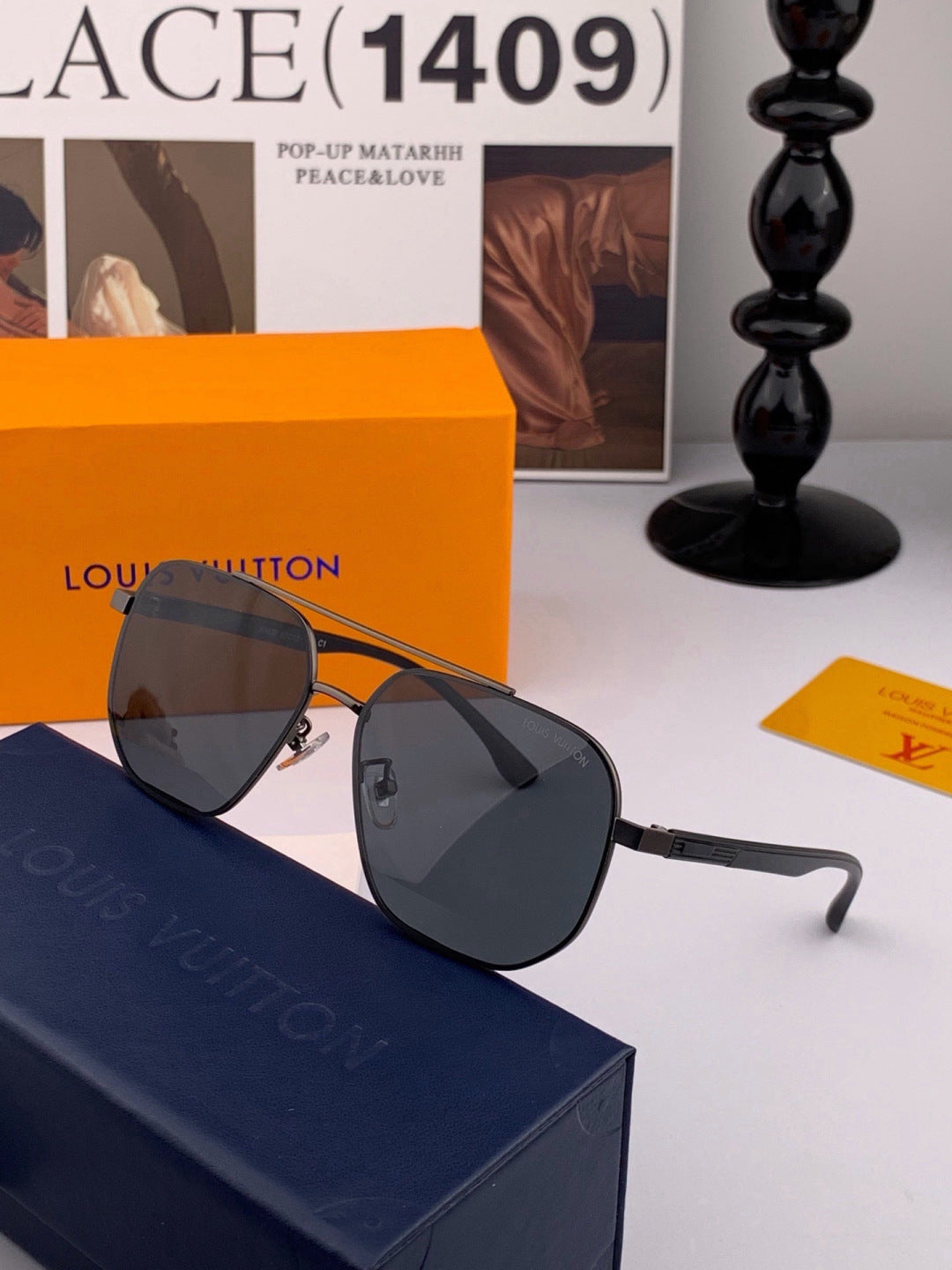 Louis Vuitton L88903 Polarized Aviator Gold Lens Sunglasses for Men - 414929 - detail image 3