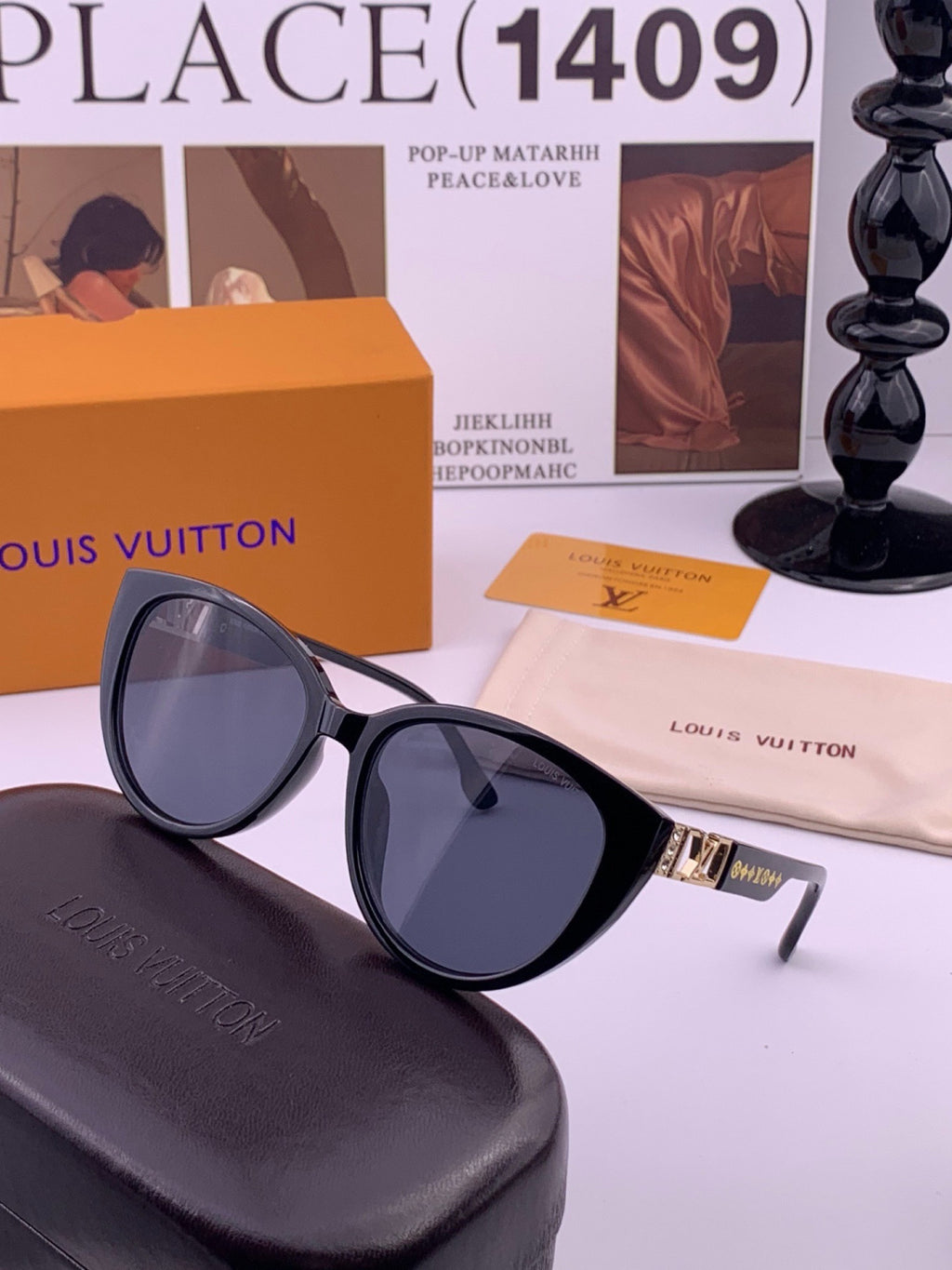 Louis Vuitton L15803 Square Black Lens Sunglasses for Women - 414841 - detail image 3