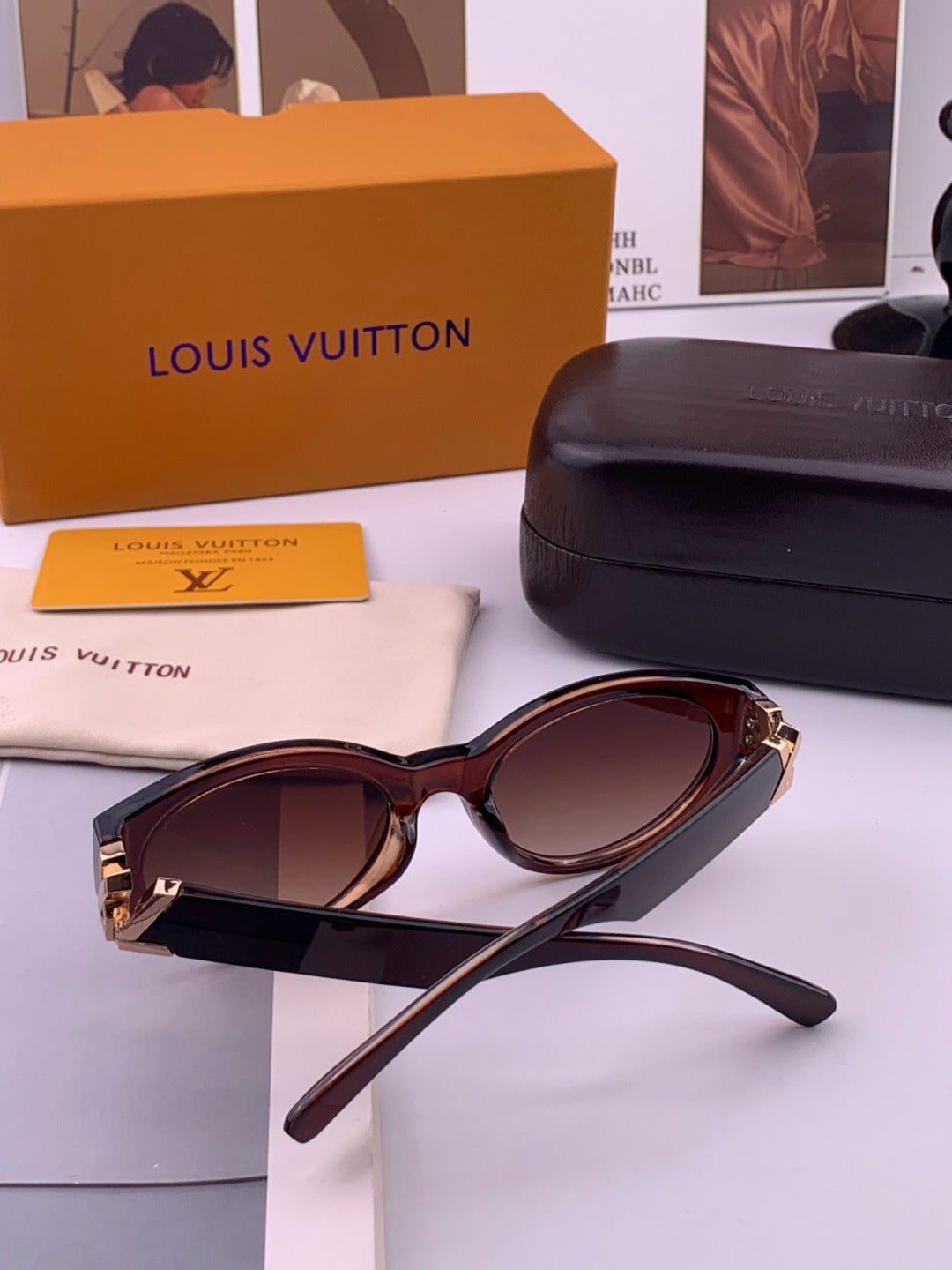 Louis Vuitton L15803 Square Black Lens Sunglasses for Women - 414842 - detail image 6