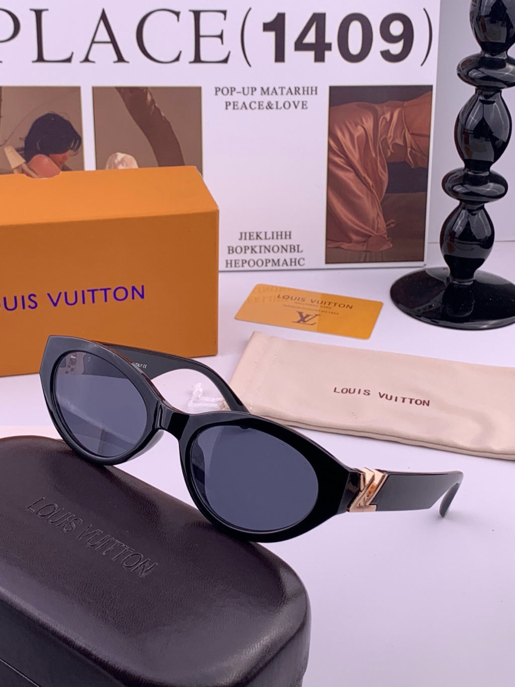 Louis Vuitton L15803 Square Black Lens Sunglasses for Women - 414842 - detail image 4