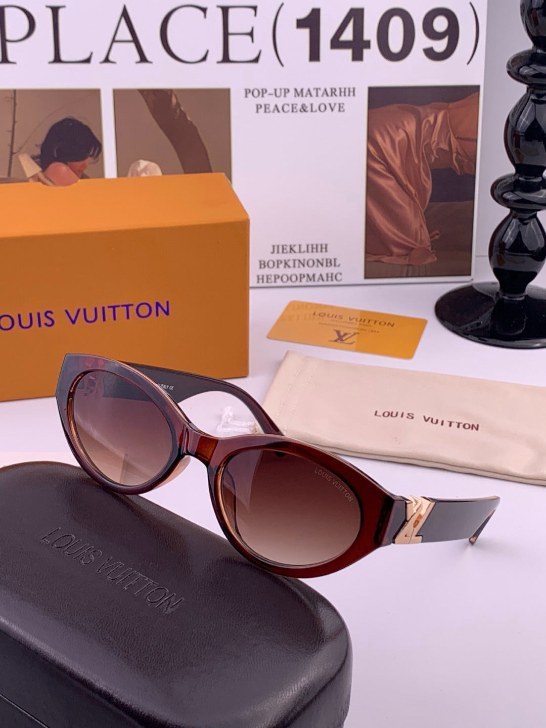 Louis Vuitton L15803 Square Black Lens Sunglasses for Women - 414842 - detail image 3