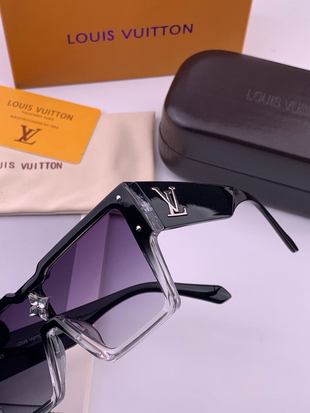 Louis Vuitton L7600 Square Black Lens Sunglasses for Women - 414843 - detail image 3