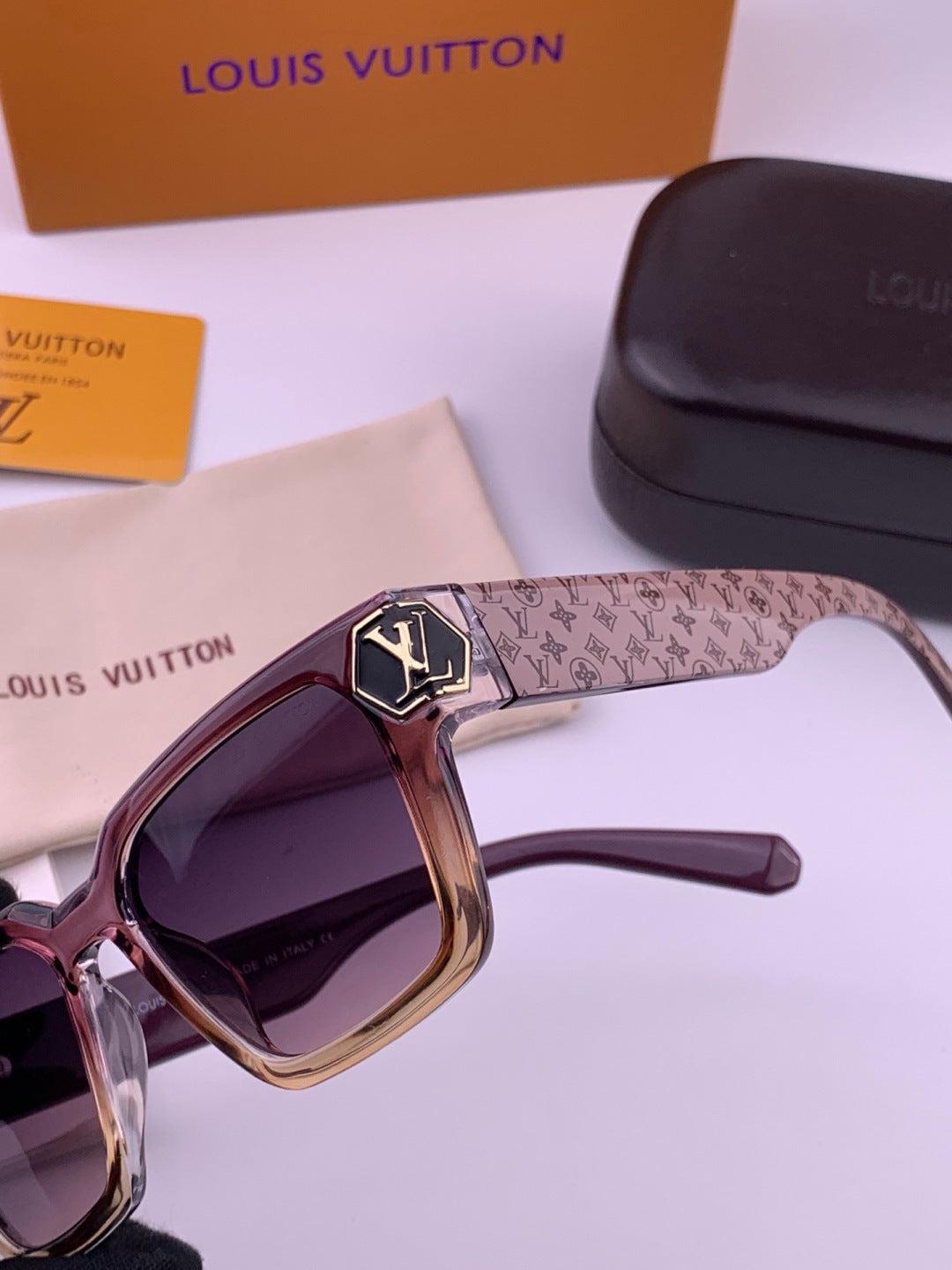 Louis Vuitton Fashion Gold Lens Sunglasses for Men & Women - 414846 - detail image 5
