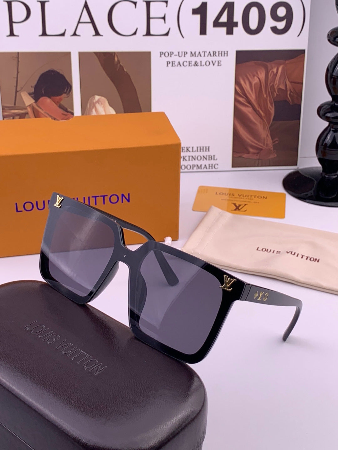 Louis Vuitton L6006 Oversized Black Lens Sunglasses for Men & Women - 414825 - detail image 2