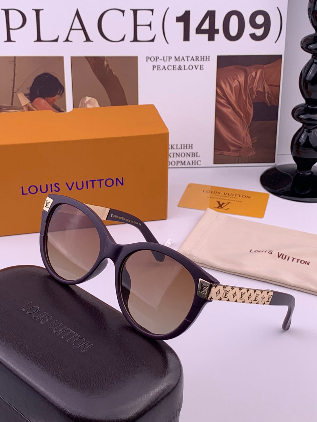 Louis Vuitton L87000 Oversized Black Lens Sunglasses for Men & Women - 414827 - detail image 2