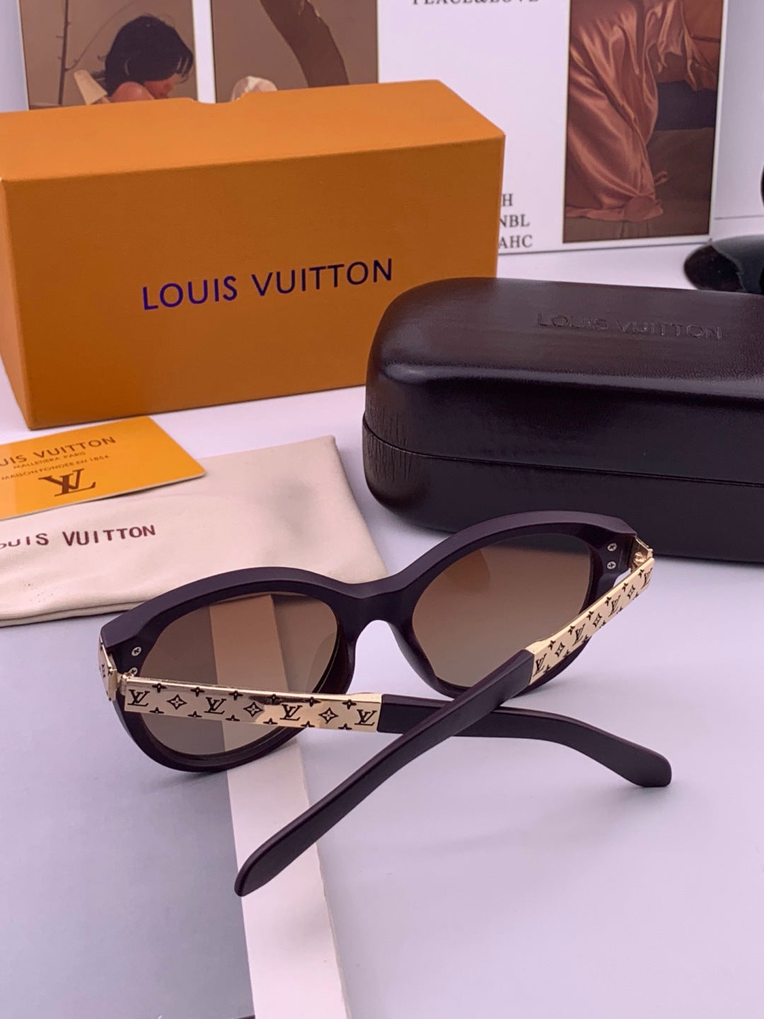 Louis Vuitton L87000 Oversized Black Lens Sunglasses for Men & Women - 414827 - detail image 7
