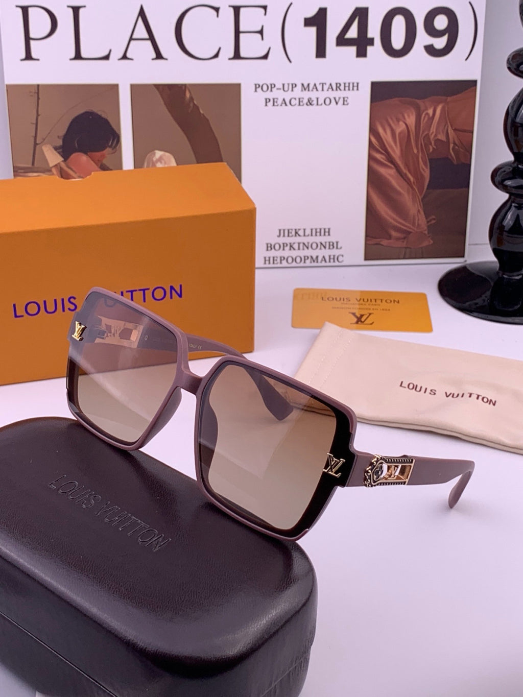 Louis Vuitton L77004 Oversized Purple Lens Sunglasses for Men & Women - 414833 - detail image 2