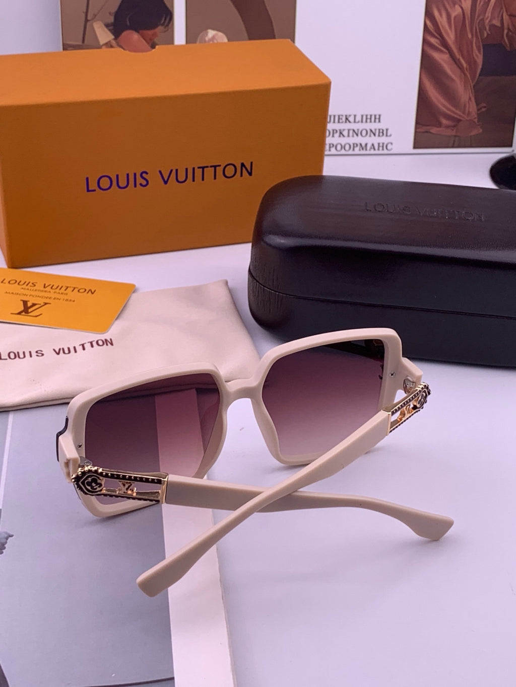 Louis Vuitton L77004 Oversized Purple Lens Sunglasses for Men & Women - 414835 - detail image 5