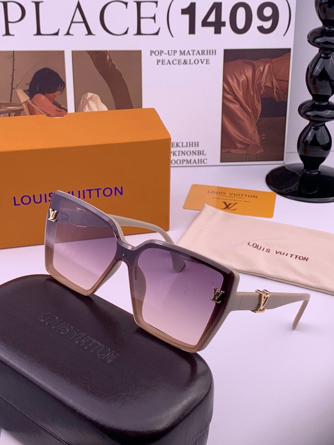 Louis Vuitton L57002 Oversized Purple Lens Sunglasses for Men & Women - 414838 - detail image 2