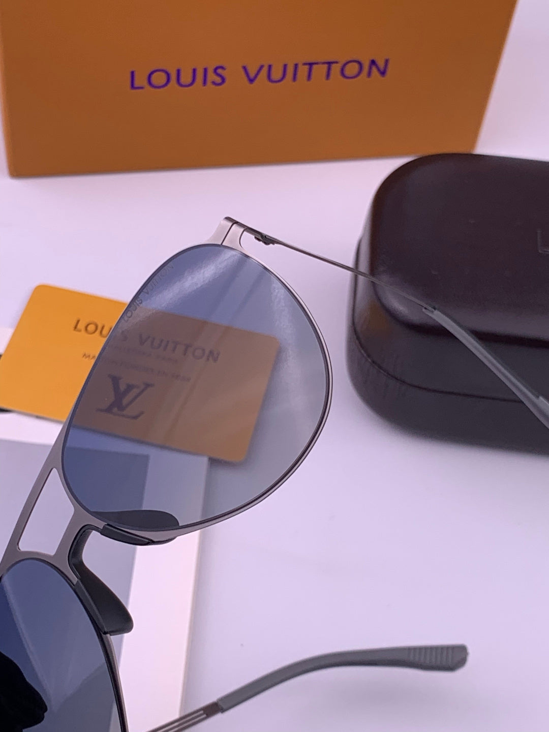 Louis Vuitton L199 Fashion Gold Lens Sunglasses for Men & Women - 414819 - detail image 4