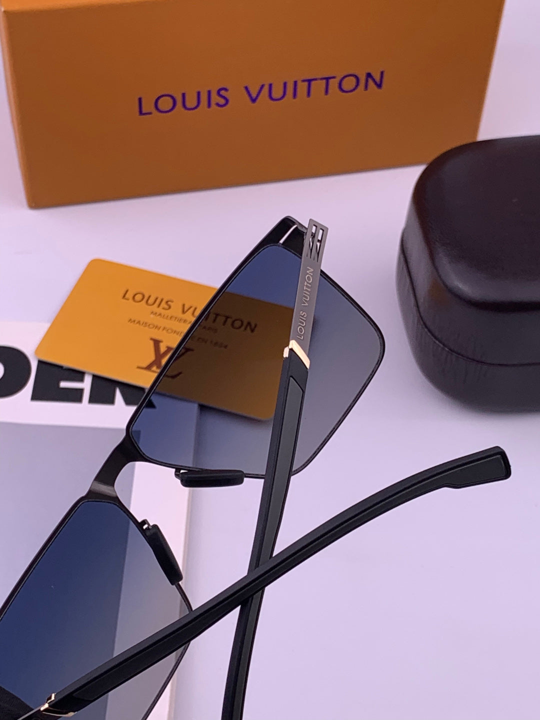 Louis Vuitton L616 Fashion Brown Lens Sunglasses for Men & Women - 414822 - detail image 4