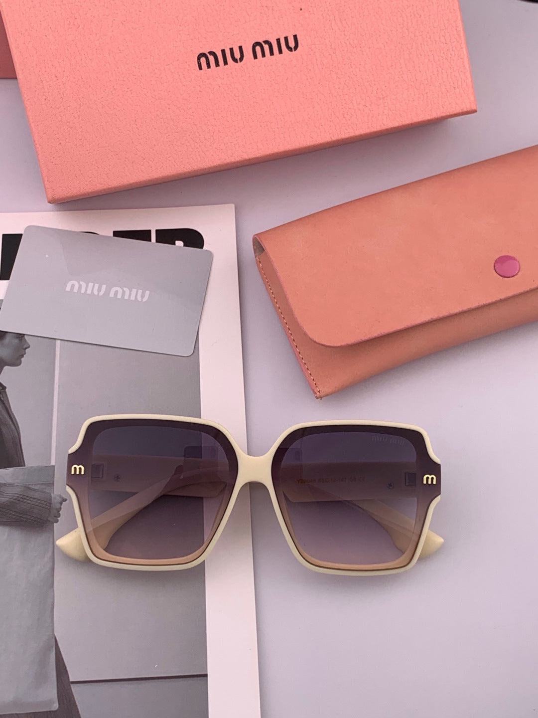 Miu Miu M9304 Fashion Pink Lens Sunglasses for Men & Women - 432575 - detail image 3