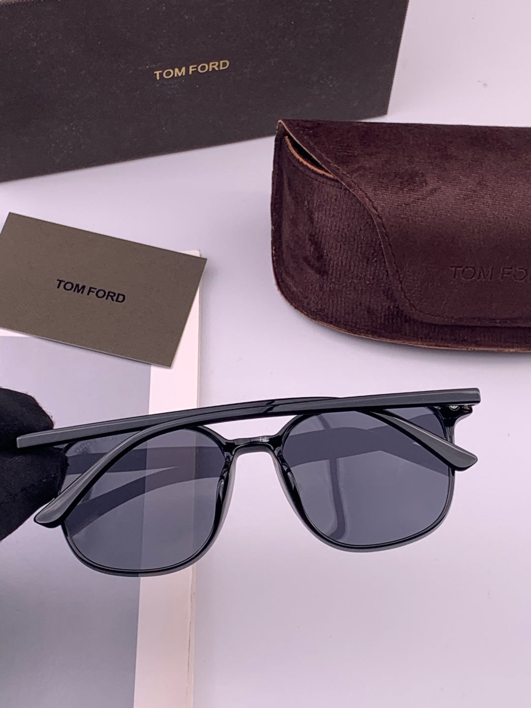 Tom Ford TF32037 Polarized Fashion Black Lens Sunglasses for Men & Wo - 432876 - detail image 4