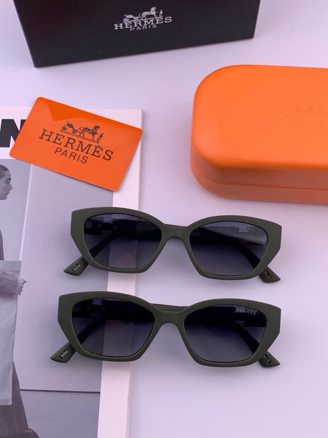 Hermès H3511 Polarized Square Black Lens Sunglasses for Men & Women - 433004 - detail image 5
