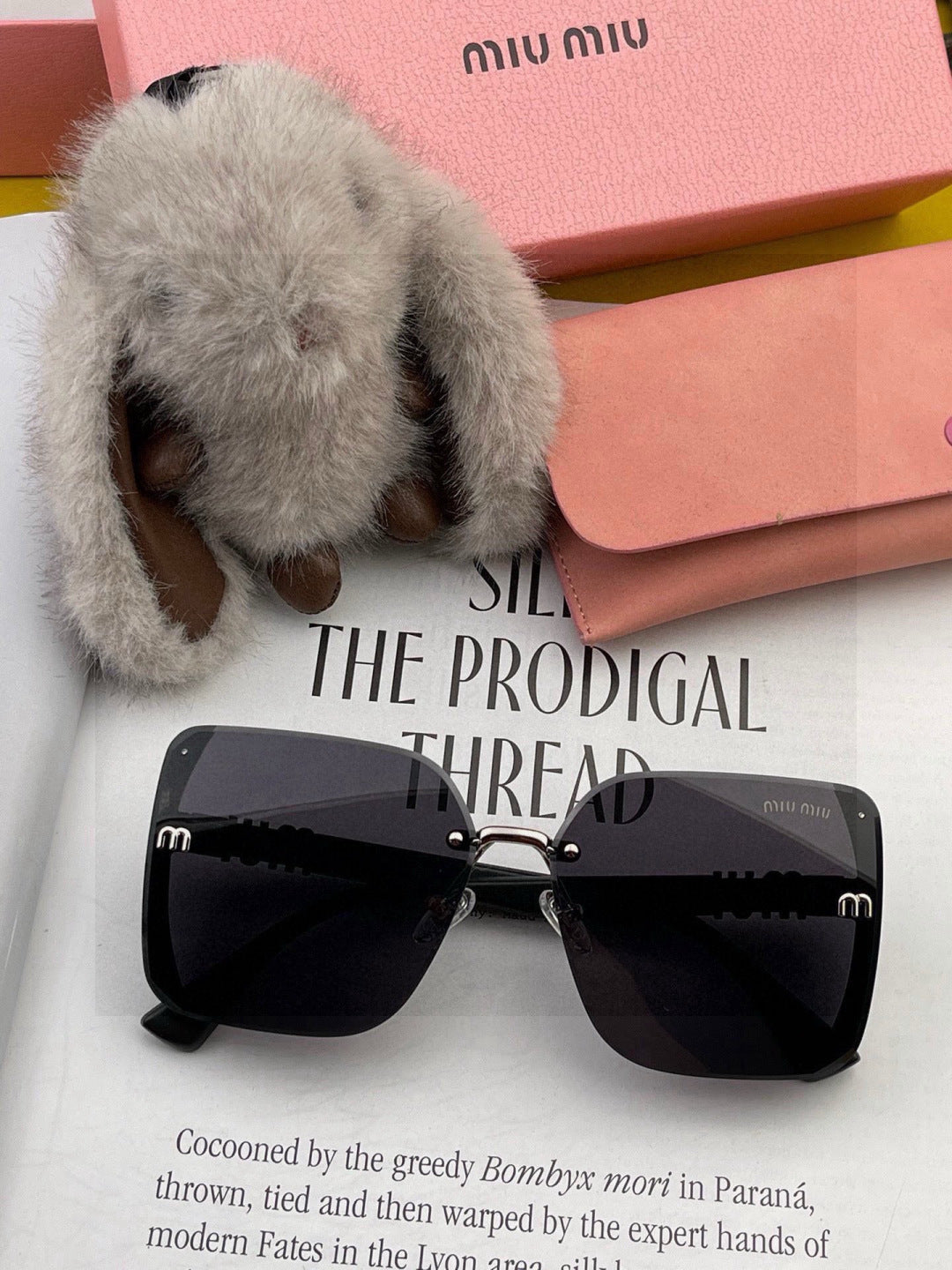 Miu Miu M2100 Fashion Black Lens Sunglasses for Men & Women - 449724 - detail image 2