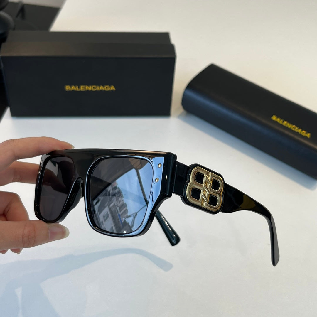 Balenciaga Rectangular Black Lens Sunglasses for Men & Women - 449655 - detail image 4