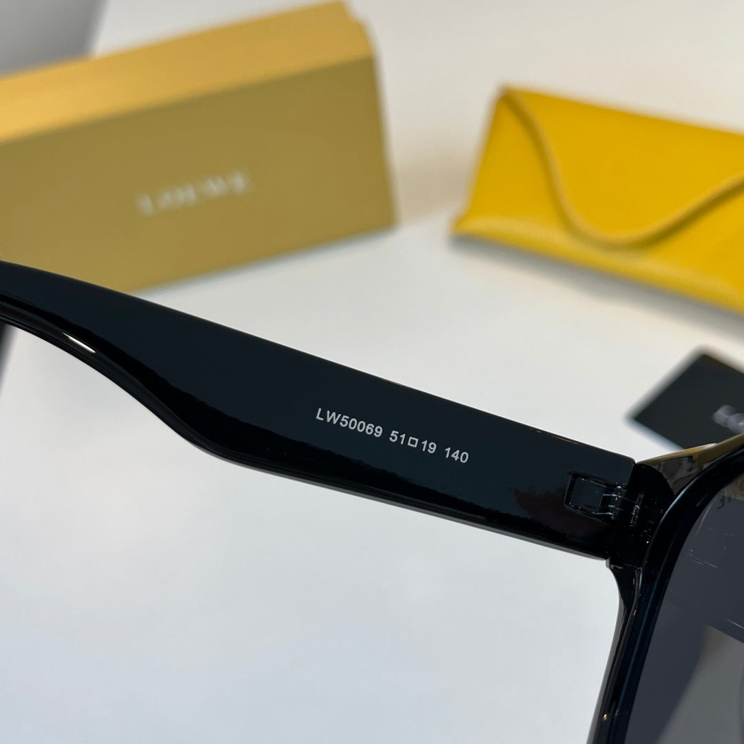Loewe Fashion Black Lens Sunglasses for Men & Women - detail image 4