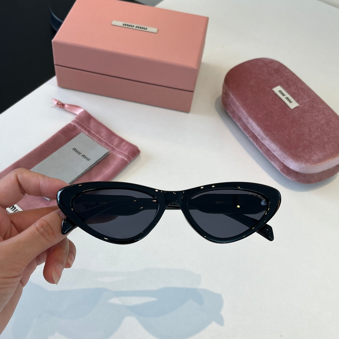 Miu Miu Cat-Eye Black Lens Sunglasses for Men & Women - 487580 - detail image 4