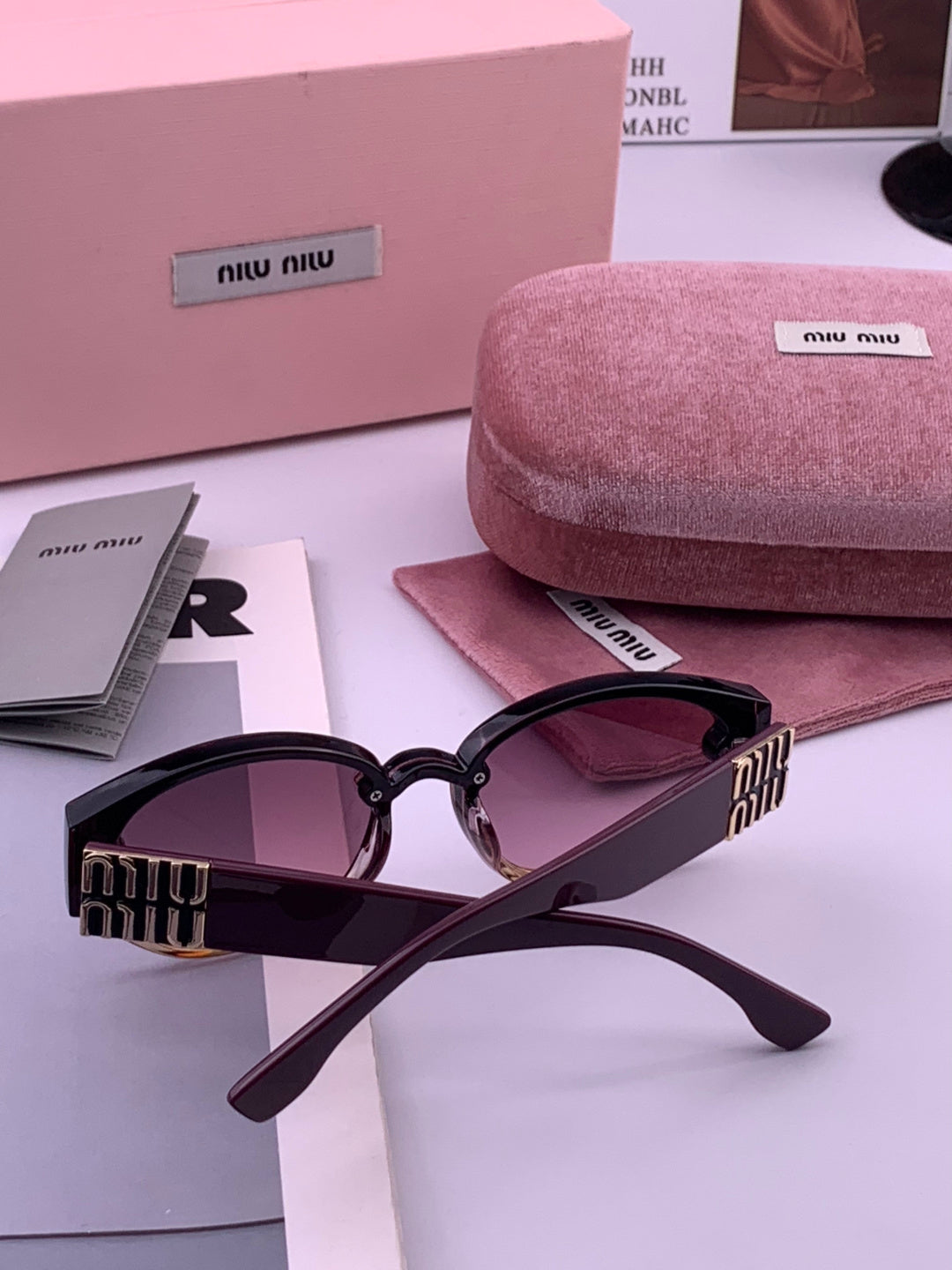 Miu Miu M7350 Fashion Purple Lens Sunglasses for Men & Women - 466164 - detail image 7