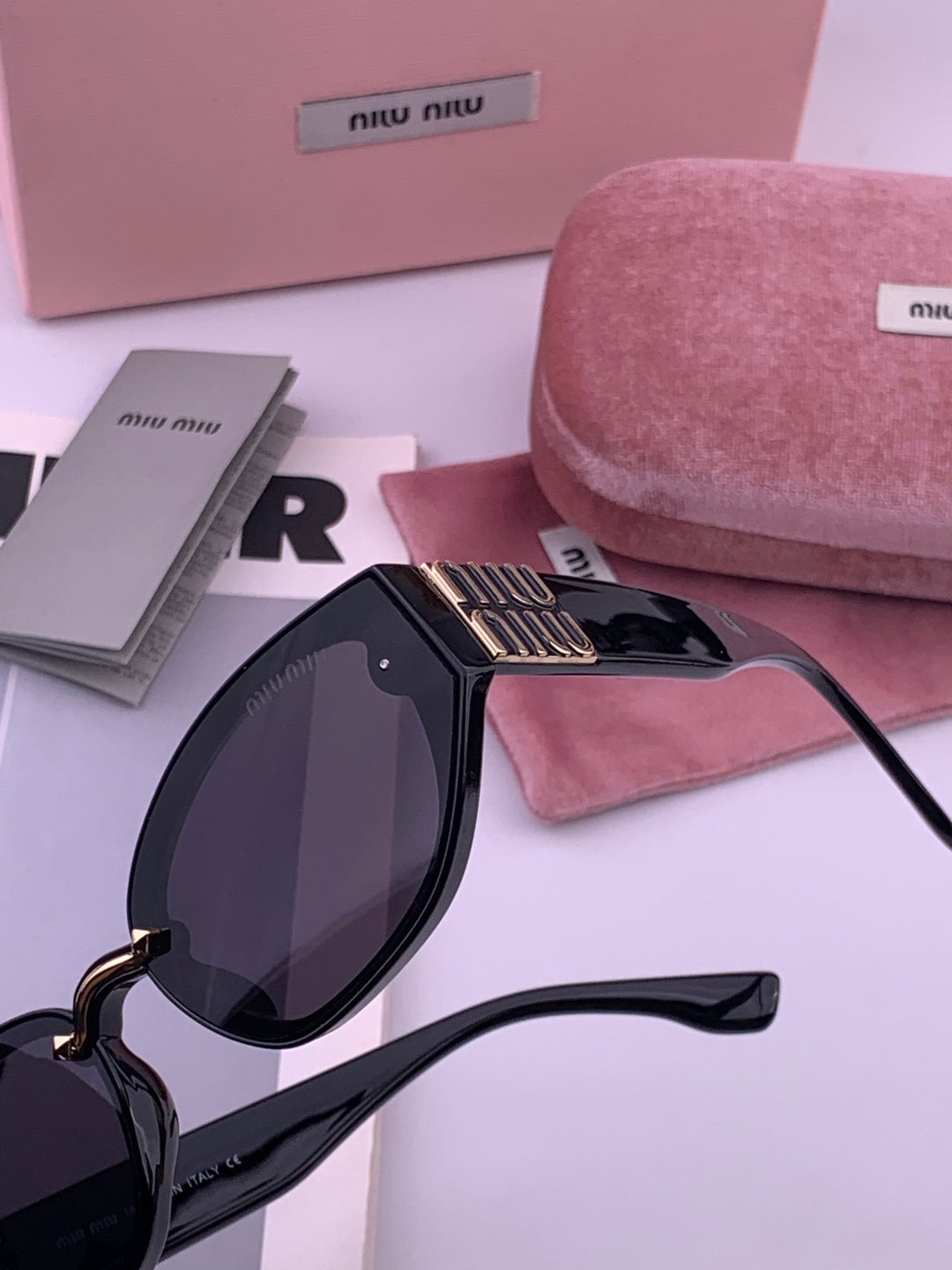 Miu Miu M7350 Fashion Black Lens Sunglasses for Men & Women - 466165 - detail image 3