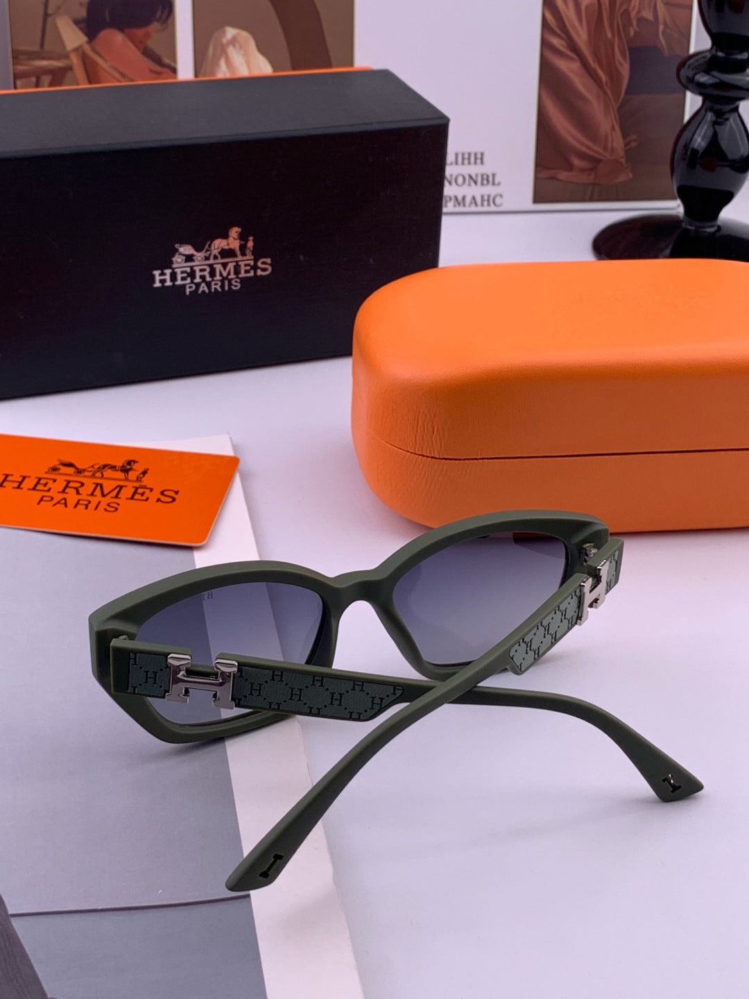 Hermès H3511 Polarized Square Black Lens Sunglasses for Men & Women - 466420