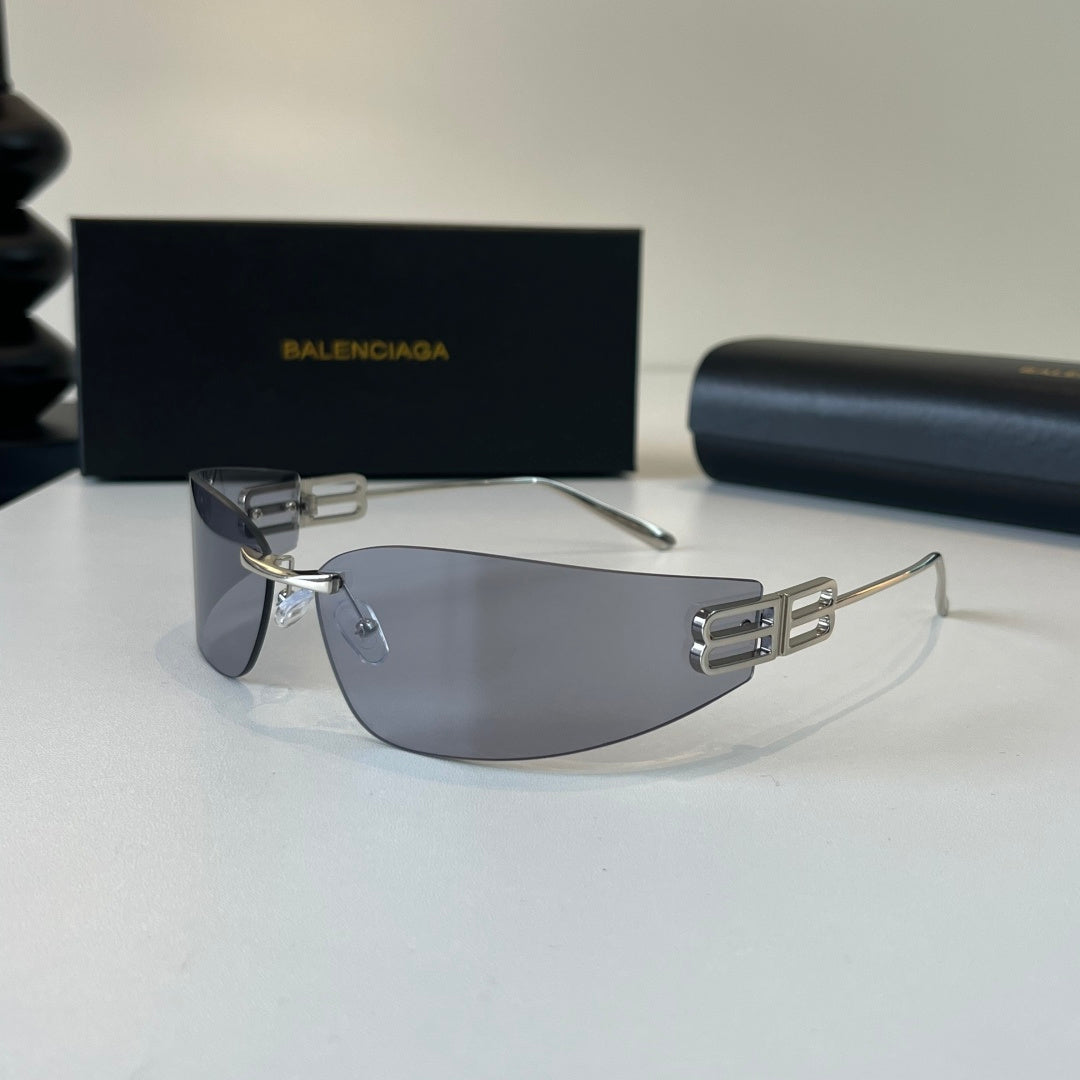 Balenciaga Rectangular Silver Lens Sunglasses for Men & Women - 466018 - detail image 3