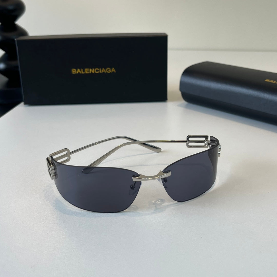 Balenciaga Rectangular Silver Lens Sunglasses for Men & Women - 466024 - detail image 4