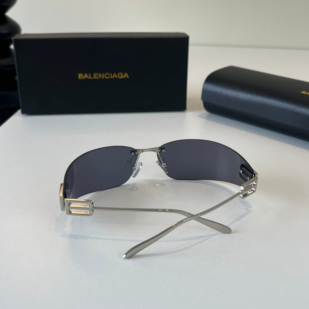 Balenciaga Rectangular Silver Lens Sunglasses for Men & Women - 466020 - detail image 5