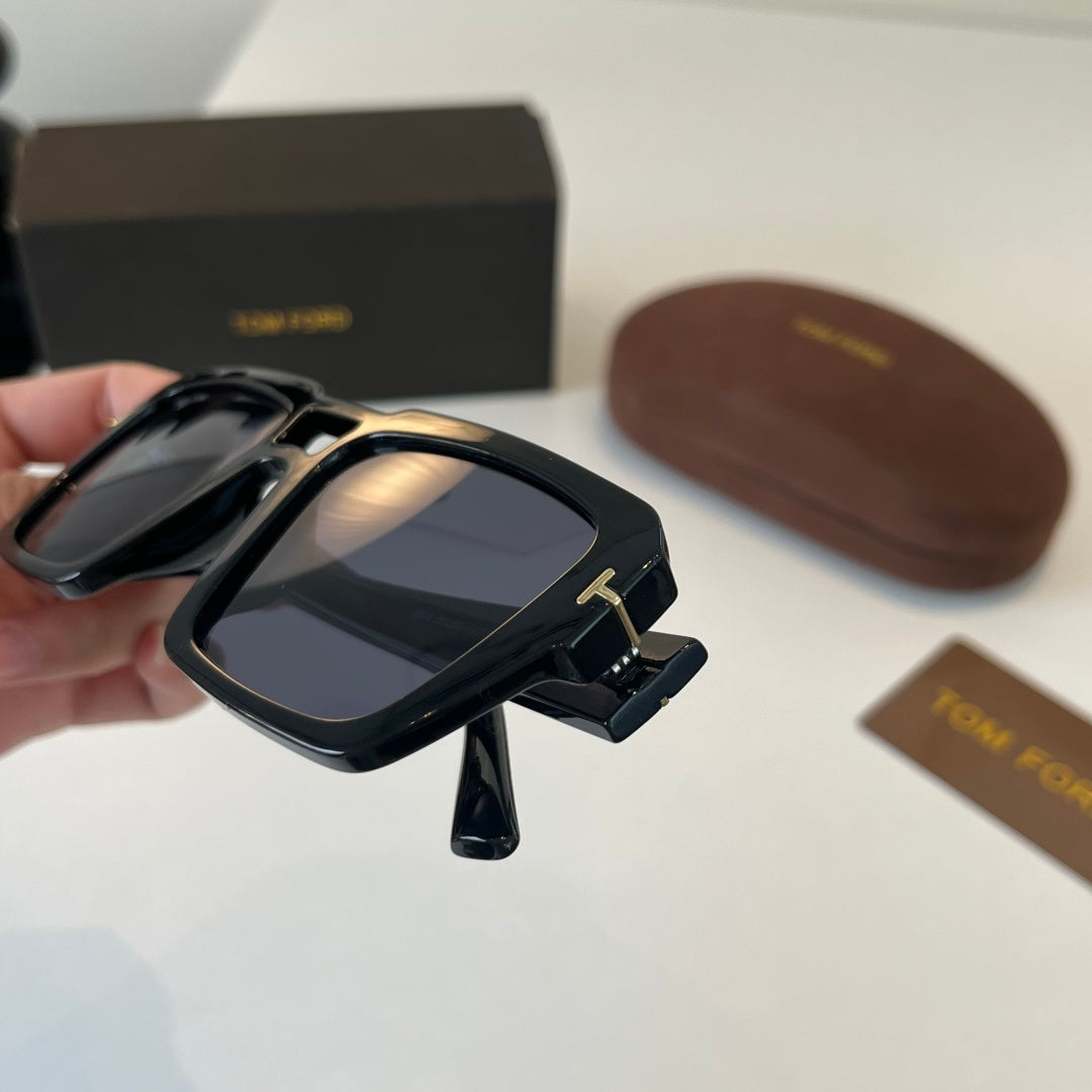 Tom Ford Fashion Black Lens Sunglasses for Men & Women - 466305 - detail image 6