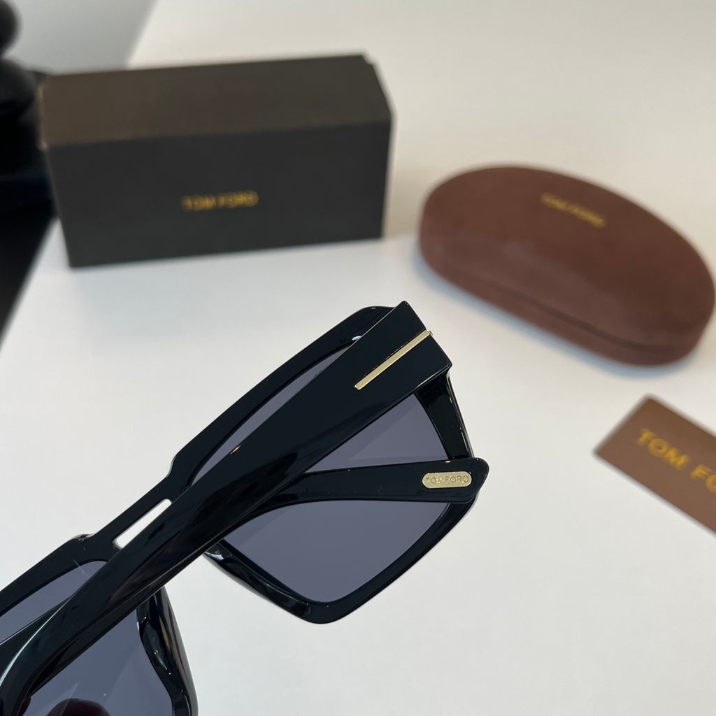 Tom Ford Fashion Black Lens Sunglasses for Men & Women - 466305 - detail image 7