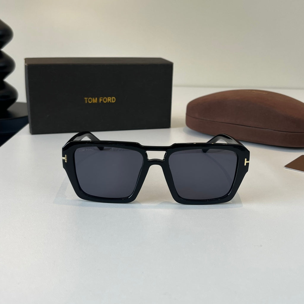 Tom Ford Fashion Black Lens Sunglasses for Men & Women - 466301 - detail image 2
