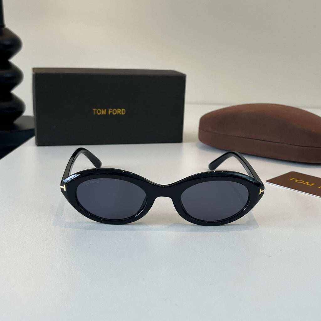 Tom Ford Fashion Black Lens Sunglasses for Men & Women - detail image 2