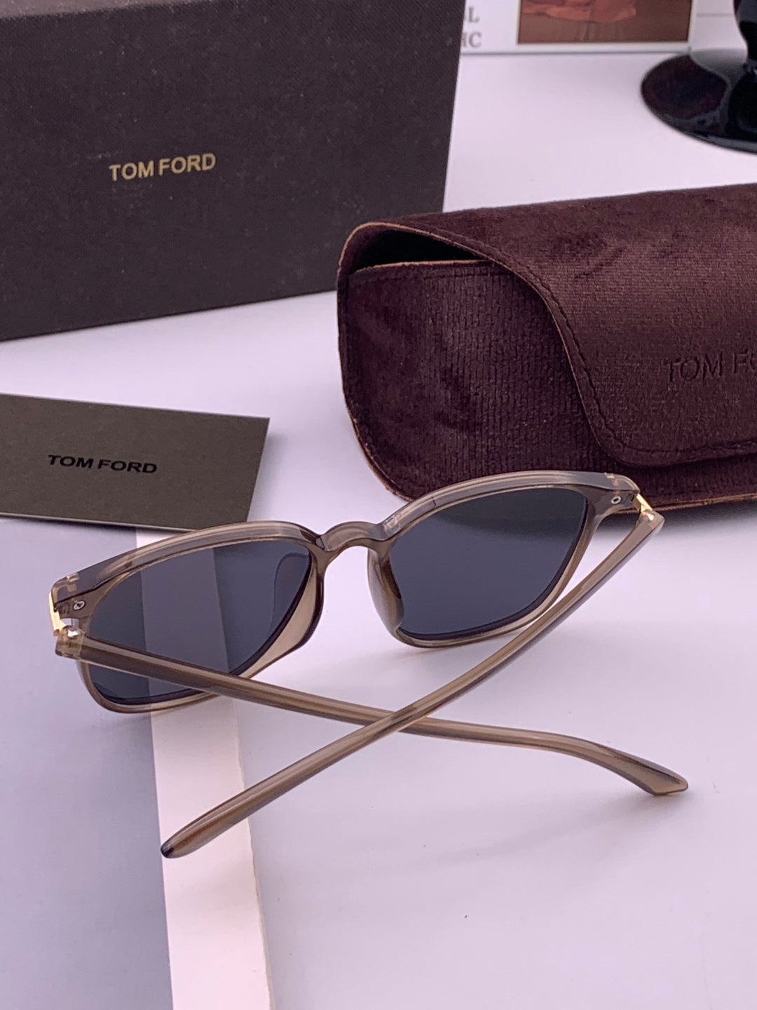 Tom Ford TF32037 Polarized Fashion Gray Lens Sunglasses for Men & Wom - 466336 - detail image 5