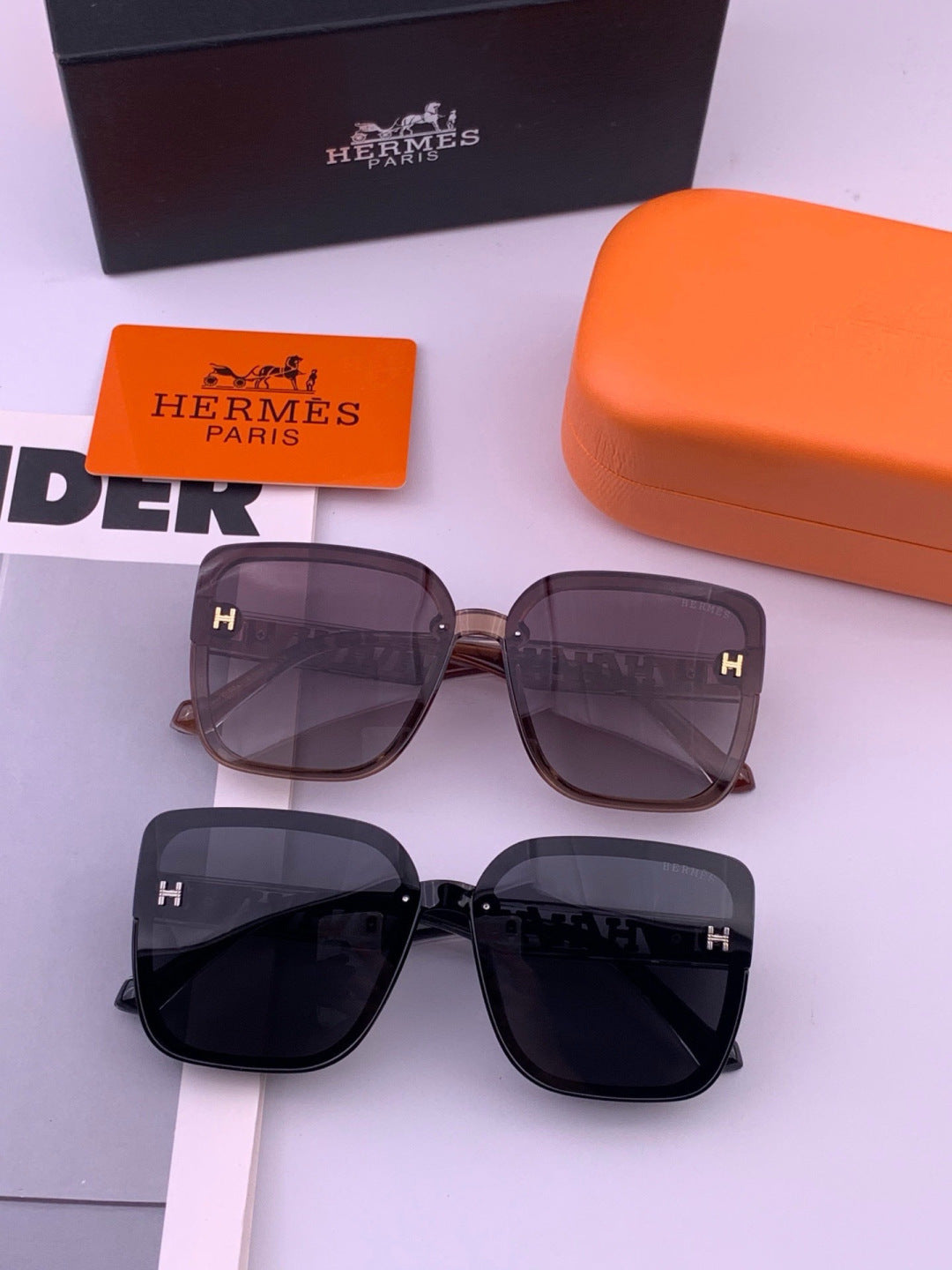 Hermès H7993 Square Black Lens Sunglasses for Men & Women - detail image 7
