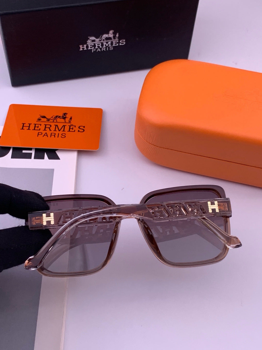 Hermès H7993 Square Gold Lens Sunglasses for Men & Women - detail image 5